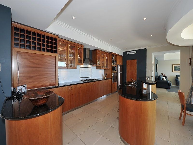 34 Finistere Island Retreat, Halls Head WA 6210