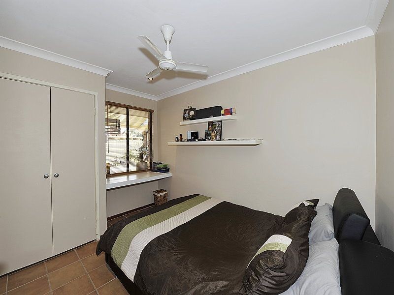 11 Tarata Close, Halls Head WA 6210