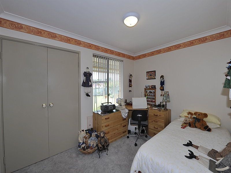 2 Penda Close, Halls Head WA 6210