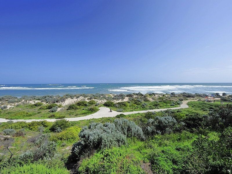 5 Meekatharra Place, Dawesville WA 6211