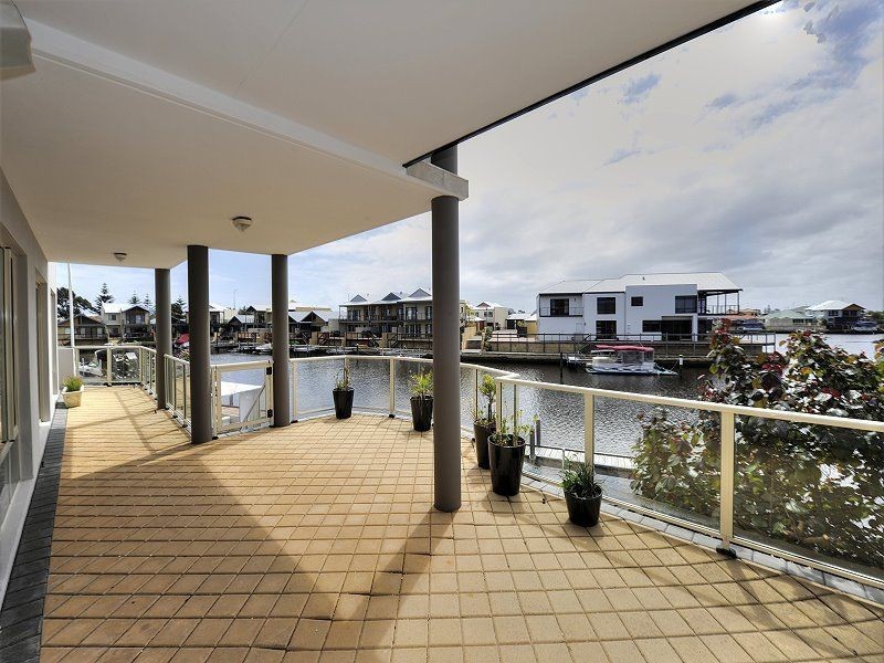 23 Fistina Ramble, Halls Head WA 6210