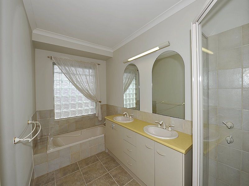 23 Fistina Ramble, Halls Head WA 6210