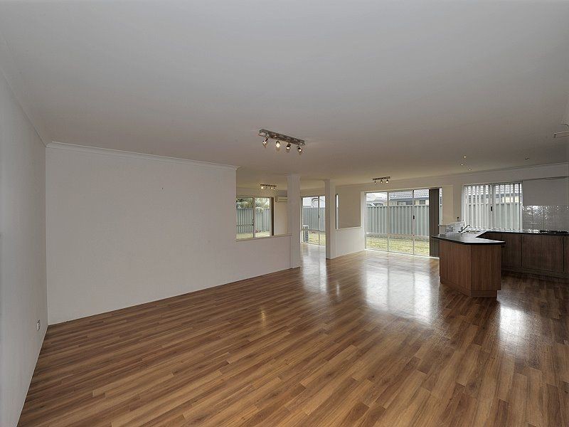 23 Clearwater Way, Singleton WA 6175