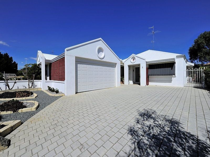 2/2 Clipper Way, Halls Head WA 6210