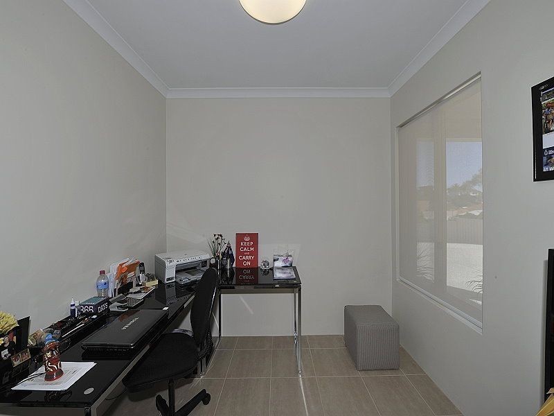 14A Valley Road, Halls Head WA 6210