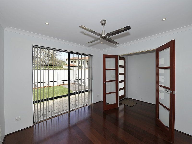 2B Sussex Place, Halls Head WA 6210