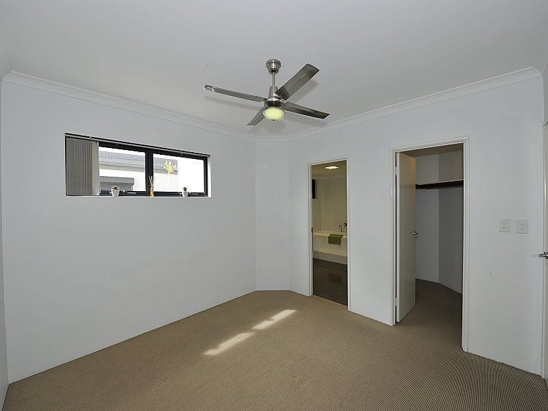 2B Sussex Place, Halls Head WA 6210