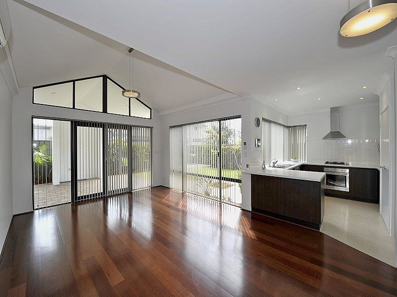 2B Sussex Place, Halls Head WA 6210