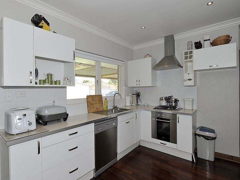 7 Lefroy Street, Mandurah WA 6210