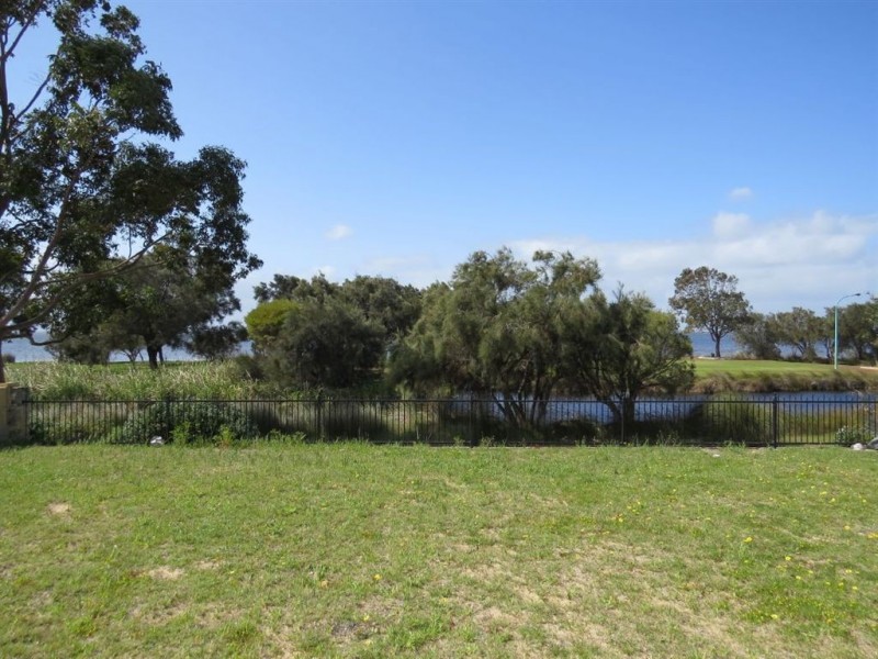 16 Governor Drive, Falcon WA 6210