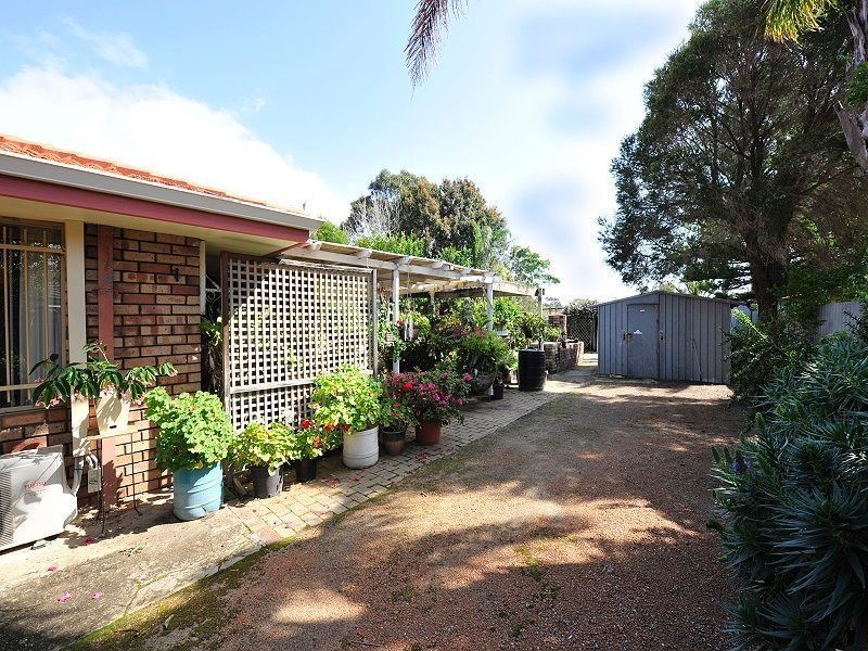 15 Amazon Drive, Greenfields WA 6210