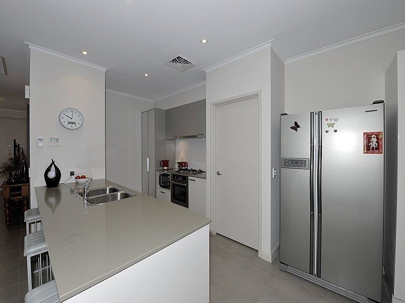 26 Middleton Loop, Meadow Springs WA 6210