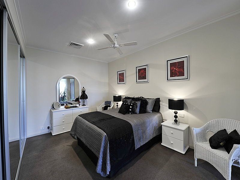 26 Middleton Loop, Meadow Springs WA 6210