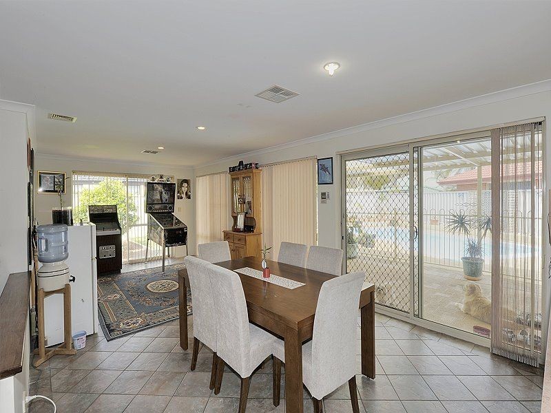 7 Qualup Court, Halls Head WA 6210