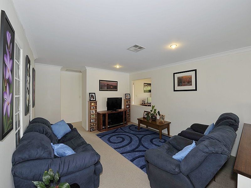7 Qualup Court, Halls Head WA 6210