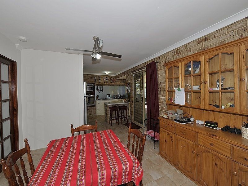 12 Cambridge Drive, Greenfields WA 6210