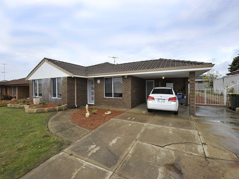 24 Floribunda Avenue, Halls Head WA 6210