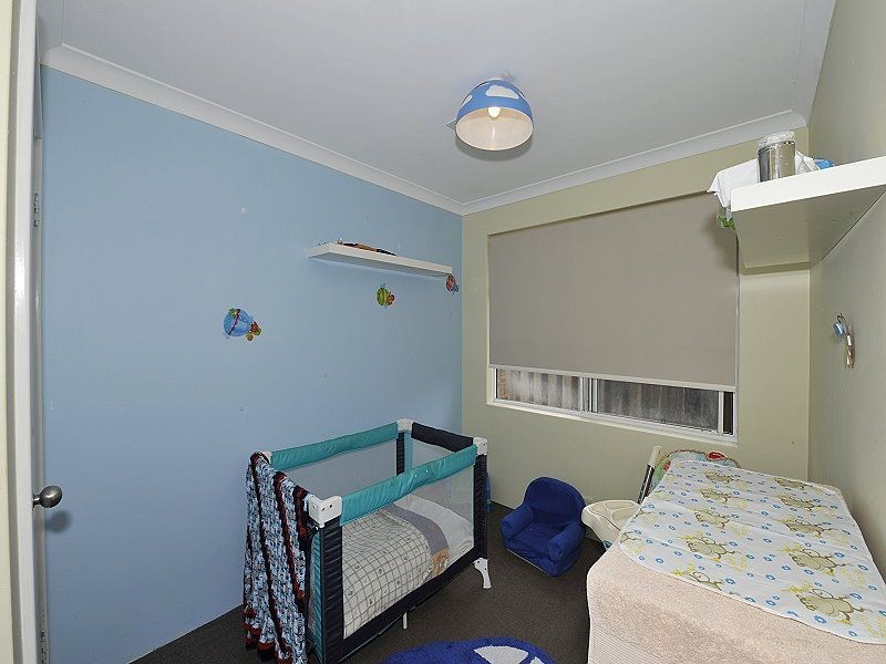 24 Floribunda Avenue, Halls Head WA 6210