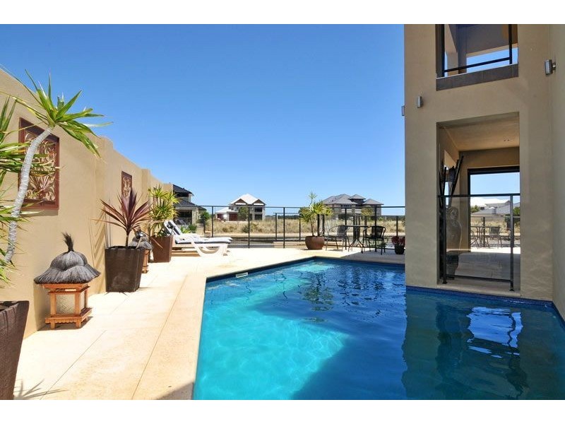 3 Twilight Court, Dudley Park WA 6210