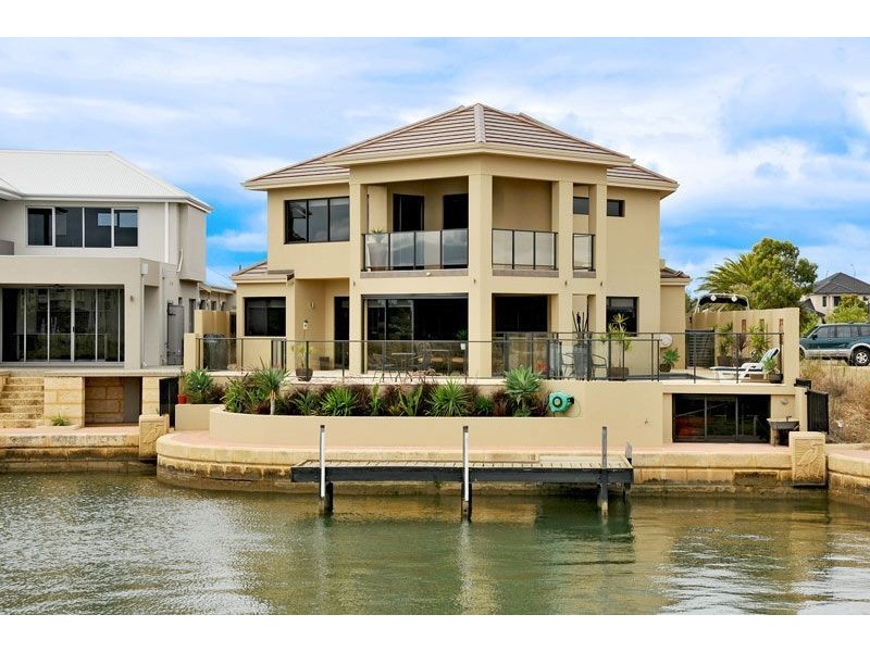 3 Twilight Court, Dudley Park WA 6210