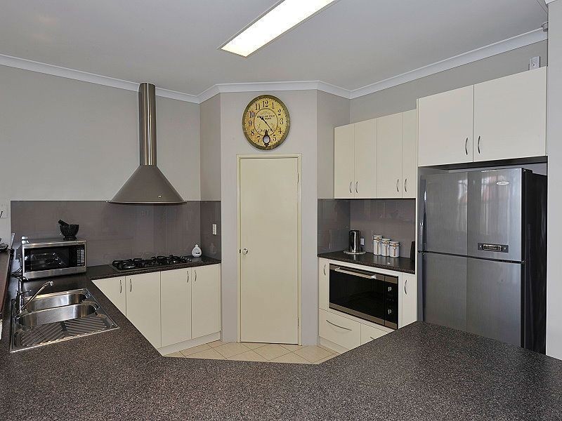 10 Chyverton Corner, Erskine WA 6210