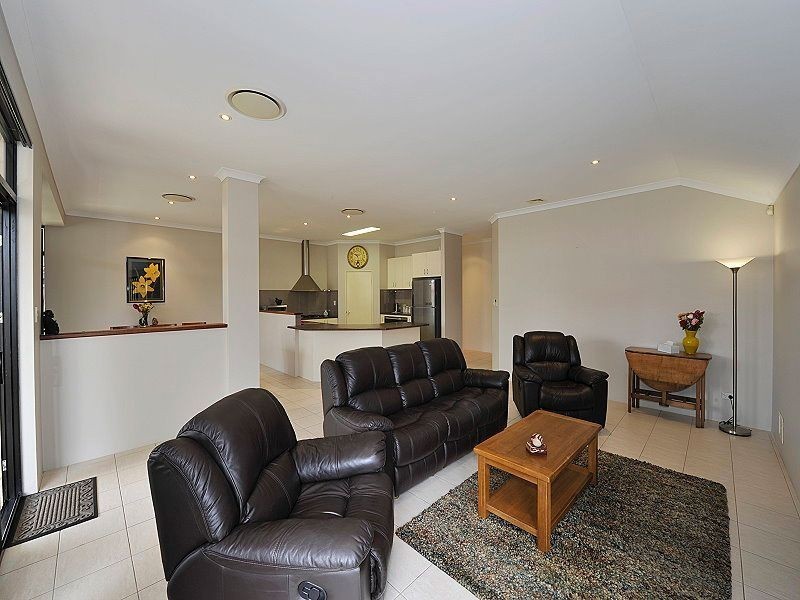 10 Chyverton Corner, Erskine WA 6210