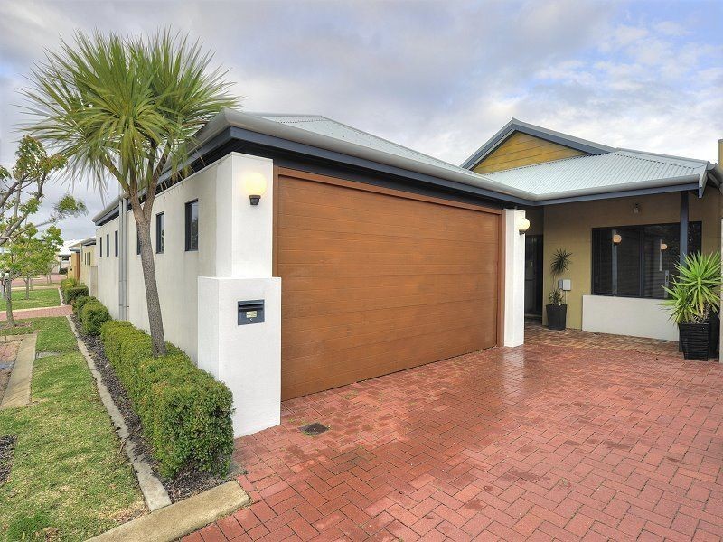 3/3 Piccolo Place, Halls Head WA 6210