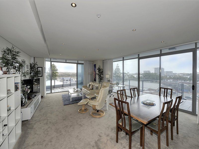 13/1 Barracks Lane, Mandurah WA 6210