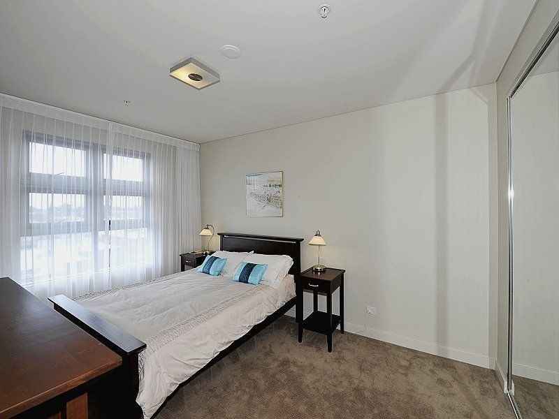 13/1 Barracks Lane, Mandurah WA 6210