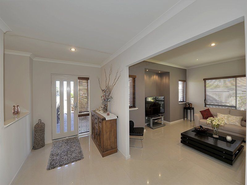 3 Pacifica Way, Dudley Park WA 6210