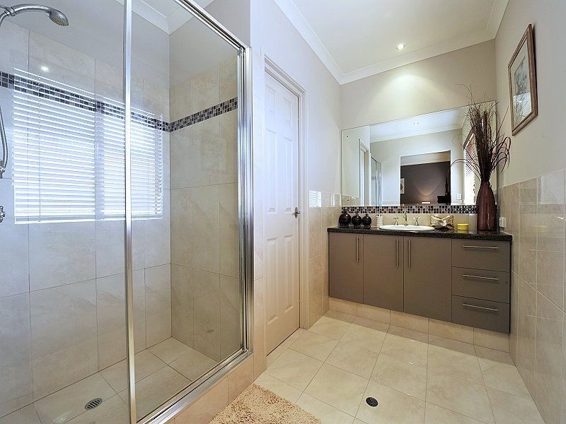 3 Pacifica Way, Dudley Park WA 6210