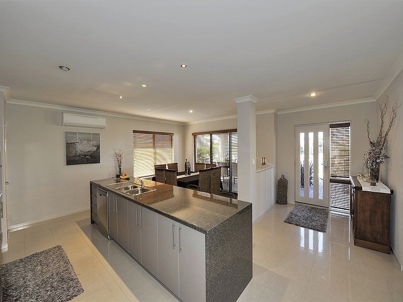 3 Pacifica Way, Dudley Park WA 6210