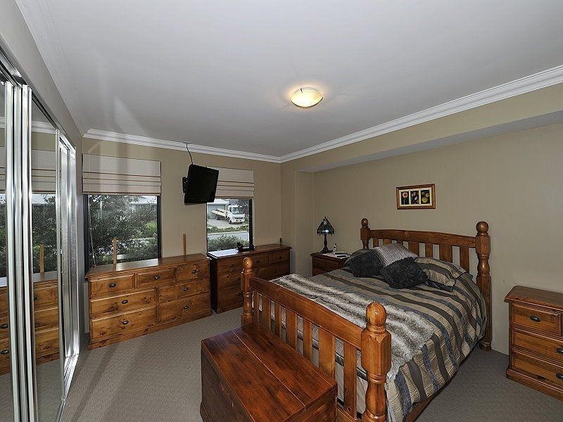 8 Jolly Rambler Boulevard, Ravenswood WA 6208