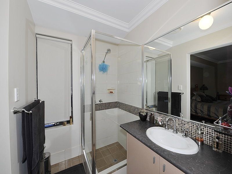 8 Jolly Rambler Boulevard, Ravenswood WA 6208