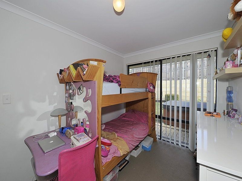 6 Quandong Parkway, Halls Head WA 6210