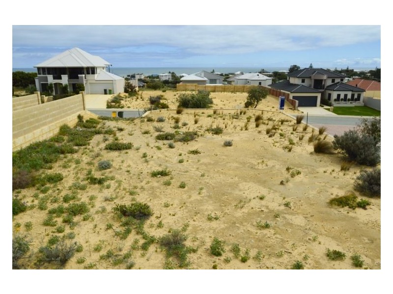 9 Seaview Place, Wannanup WA 6210