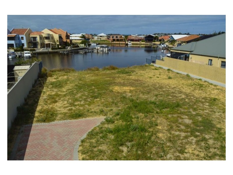 15C San Marco Quays, Halls Head WA 6210