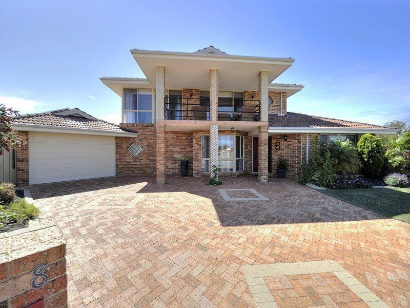 8 Quadrant Rise, Halls Head WA 6210