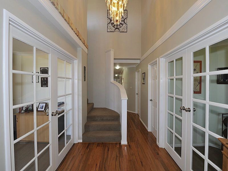 8 Quadrant Rise, Halls Head WA 6210