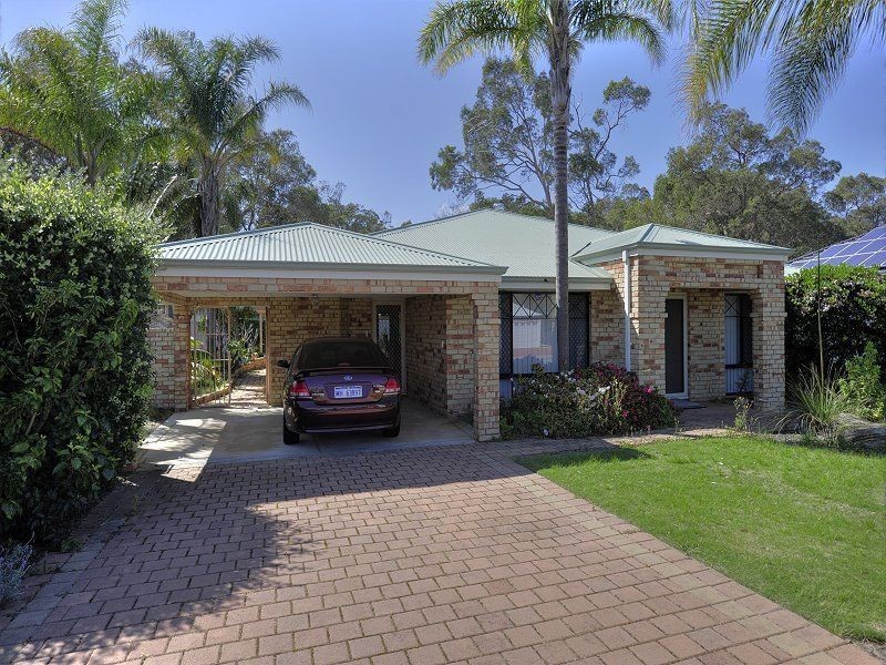 10 Willoughbridge Crescent, Erskine WA 6210