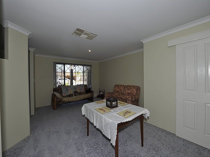 10 Willoughbridge Crescent, Erskine WA 6210