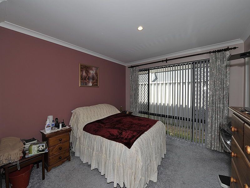 10 Willoughbridge Crescent, Erskine WA 6210