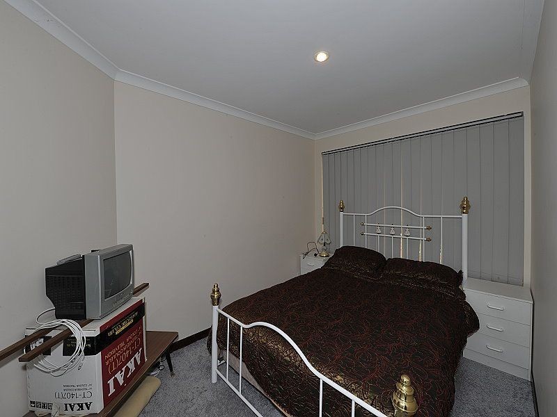 10 Willoughbridge Crescent, Erskine WA 6210