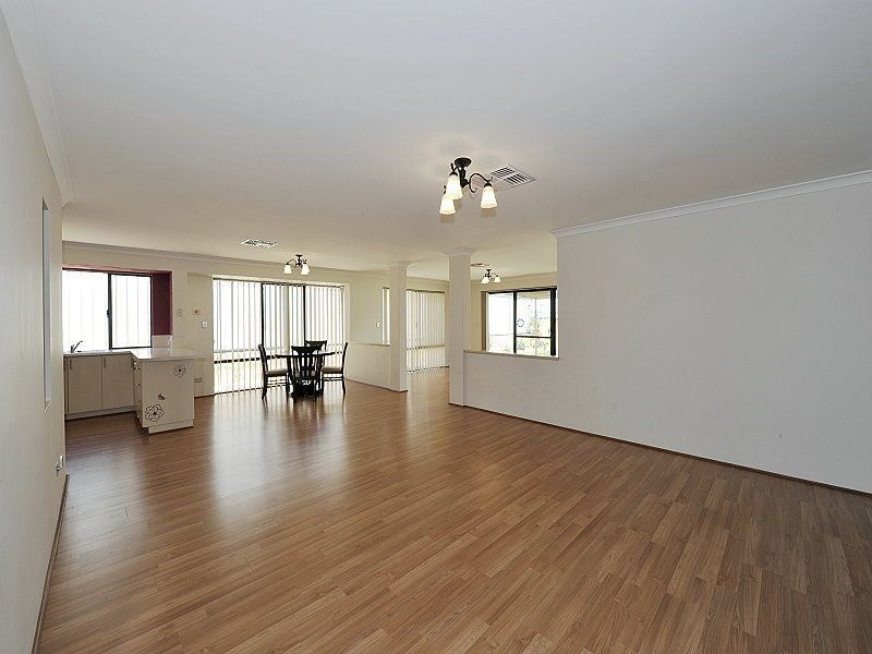 92 Meadow Springs Drive, Meadow Springs WA 6210