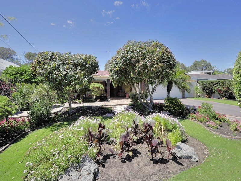 31 Perseus Road, Silver Sands WA 6210