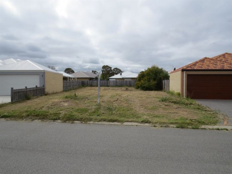 8 Pacifica Way, Dudley Park WA 6210