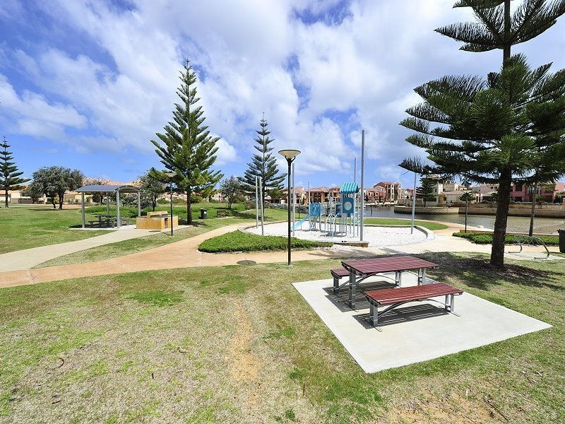 3 Mandjar Lane, Wannanup WA 6210