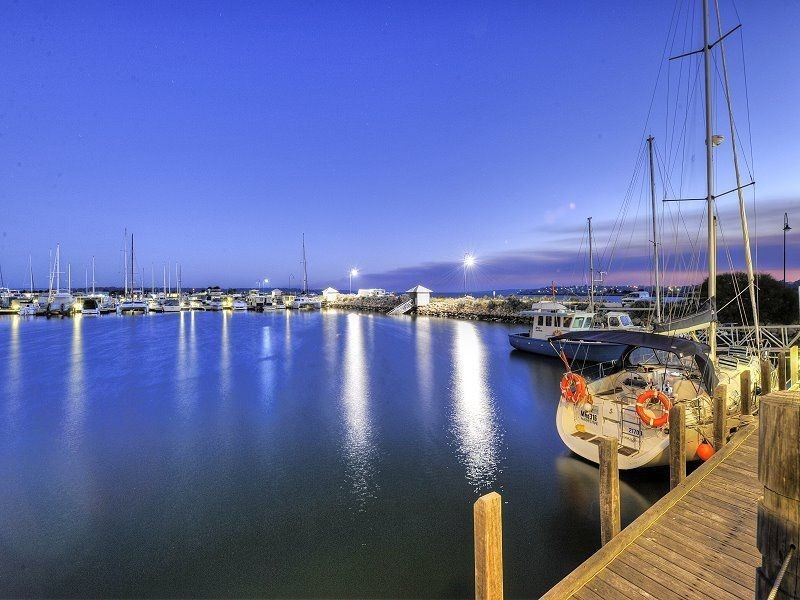21 Houtman Lane, Wannanup WA 6210