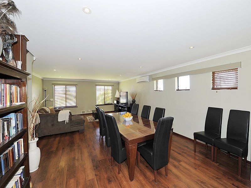 10 Hamilton Way, Silver Sands WA 6210