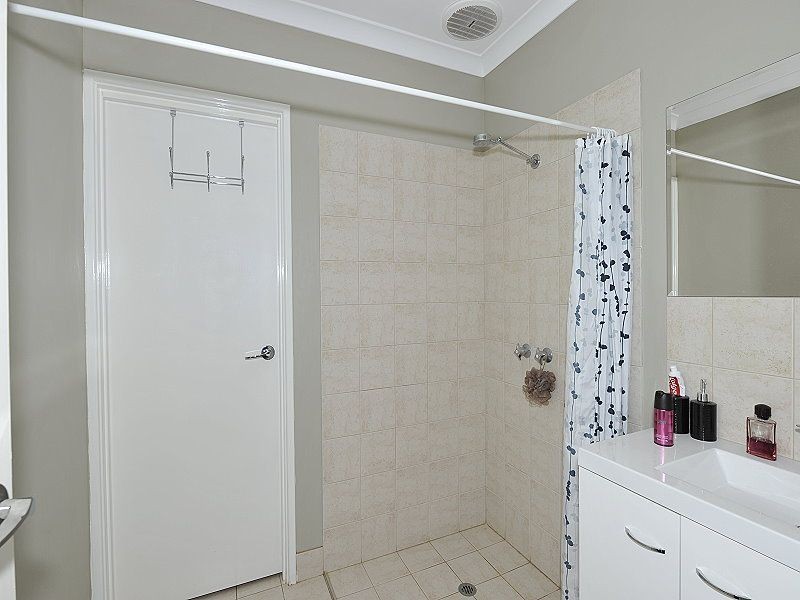 10 Hamilton Way, Silver Sands WA 6210